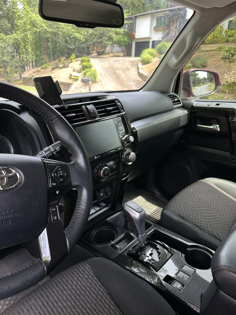 2022 Toyota 4Runner TRD photo 5