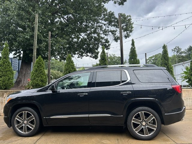 2018 GMC Acadia Denali - Photo 11