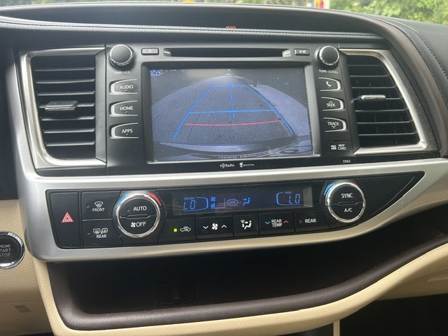 2014 Toyota Highlander XLE - Photo 12